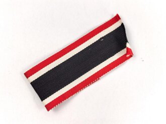 Band zum Kriegsverdienstkreuz 2. Klasse 1939 mit und ohne Schwerter. Breite 30mm, Länge 11cm