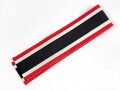 Band zum Kriegsverdienstkreuz 2. Klasse 1939 mit und ohne Schwerter. Breite 30mm, Länge 24cm