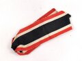 Band zum Kriegsverdienstkreuz 2. Klasse 1939 mit und ohne Schwerter. Breite 30mm, Länge 16cm