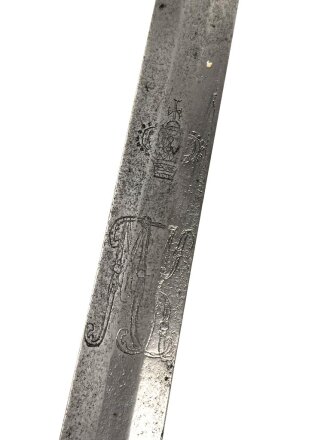 Bayern, Degen für Militärbeamte um 1800. Messinggefäß, sechskantige Klinge mit beidseitiger Ätzung gereinigt, Monogramm MJ unter Krone für König Maximilian I Josef. Guter Gesamtzustand