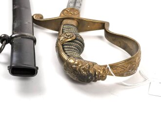 Preußen, Säbel für einen Offizier der Artillerie. Eigentumstück mit deoppelseitig geätzter Klinge . Die Scheide vermutlich neuzeitlich nachgebläut, sonst in gutem gesamtzustand.