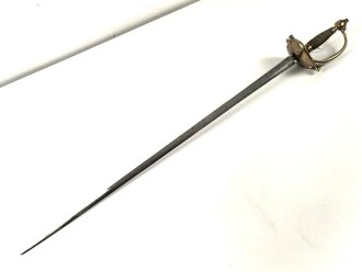 Bayern, Degen für Militärbeamte um 1800. Messinggefäß, sechskantige Klinge mit beidseitiger Ätzung gereinigt, Monogramm MJ unter Krone für König Maximilian I Josef. Klinge beschliffen und verputzt, sonst guter Gesamtzustand
