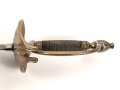 Bayern, Degen für Militärbeamte um 1800. Messinggefäß, sechskantige Klinge mit beidseitiger Ätzung gereinigt, Monogramm MJ unter Krone für König Maximilian I Josef. Klinge beschliffen und verputzt, sonst guter Gesamtzustand