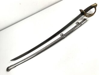 Frankreich, Säbel Modell 1822  für Offiziere der Kavallerie. Die Gravur auf dem Klingenrücken entfernt, sonst guter Zustand