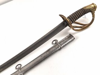 Frankreich, Säbel Modell 1822  für Offiziere der Kavallerie. Die Gravur auf dem Klingenrücken entfernt, sonst guter Zustand