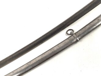 Frankreich, Säbel Modell 1822  für Offiziere der Kavallerie. Die Gravur auf dem Klingenrücken entfernt, sonst guter Zustand