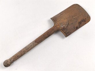 Spaten  Wehrmacht, ungereinigtes Stück aus Scheunenfund