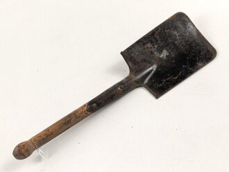 Spaten  Wehrmacht, ungereinigtes Stück aus Scheunenfund
