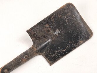 Spaten  Wehrmacht, ungereinigtes Stück aus Scheunenfund