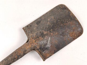 Spaten  Wehrmacht, ungereinigtes Stück aus Scheunenfund