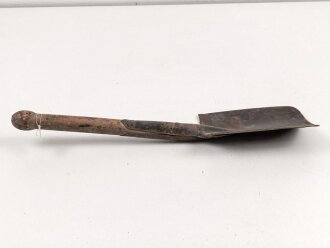 Spaten  Wehrmacht, ungereinigtes Stück aus Scheunenfund