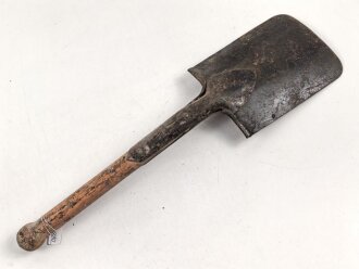 Spaten  Wehrmacht, ungereinigtes Stück aus Scheunenfund