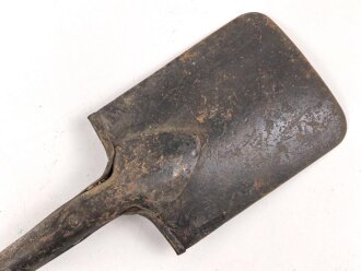 Spaten  Wehrmacht, ungereinigtes Stück aus Scheunenfund
