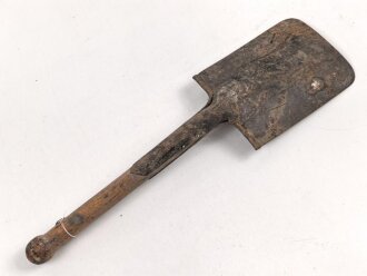 Spaten  Wehrmacht, ungereinigtes Stück aus Scheunenfund