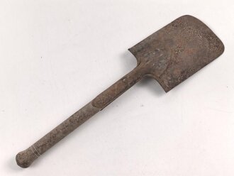 Spaten  Wehrmacht, ungereinigtes Stück aus Scheunenfund, Hersteller ohp 1944