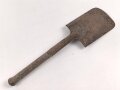 Spaten  Wehrmacht, ungereinigtes Stück aus Scheunenfund, Hersteller ohp 1944
