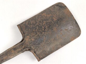 Spaten  Wehrmacht, ungereinigtes Stück aus Scheunenfund