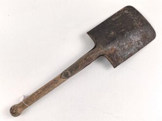 Spaten  Wehrmacht, ungereinigtes Stück aus Scheunenfund