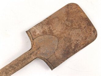 Spaten  Wehrmacht, ungereinigtes Stück aus Scheunenfund