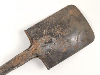 Spaten  Wehrmacht, ungereinigtes Stück aus Scheunenfund