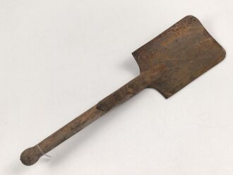 Spaten  Wehrmacht, ungereinigtes Stück aus Scheunenfund