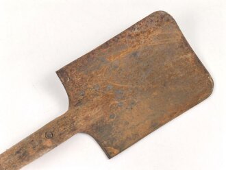 Spaten  Wehrmacht, ungereinigtes Stück aus Scheunenfund