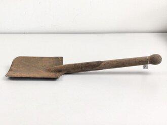 Spaten  Wehrmacht, ungereinigtes Stück aus Scheunenfund