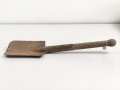 Spaten  Wehrmacht, ungereinigtes Stück aus Scheunenfund