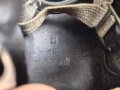 Gasmaske mit Filter Wehrmacht. Originallack, datiert 1942/44