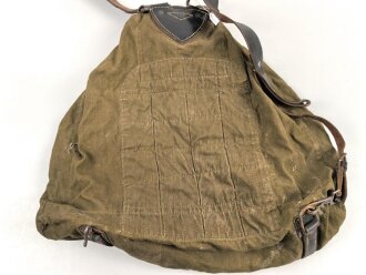 Rucksack für Gebirgstruppen der Wehrmacht. Gebraucht, Trageriemen alt modifiziert