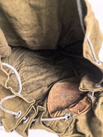 Rucksack für Gebirgstruppen der Wehrmacht. Gebraucht, Trageriemen alt modifiziert