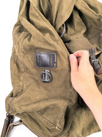 Rucksack für Gebirgstruppen der Wehrmacht. Gebraucht, Trageriemen alt modifiziert