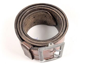 Luftwaffe, Zweidornkoppel für Offiziere. Breite knapp 6cm, Gesamtlänge 112cm