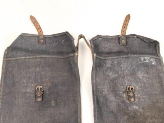 Wehrmacht, Beutel für Gewehrgranaten . Dunkelblaues, ungebrauchtes Stück mit Lagerspuren, ungereinigt, datiert 1942