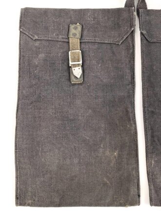 Wehrmacht, Beutel für Gewehrgranaten . Dunkelblaues, ungebrauchtes Stück mit Lagerspuren, ungereinigt