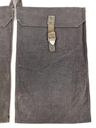 Wehrmacht, Beutel für Gewehrgranaten . Dunkelblaues, ungebrauchtes Stück mit Lagerspuren, ungereinigt