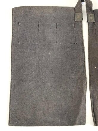 Wehrmacht, Beutel für Gewehrgranaten . Dunkelblaues, ungebrauchtes Stück mit Lagerspuren, ungereinigt