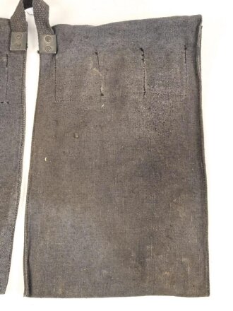 Wehrmacht, Beutel für Gewehrgranaten . Dunkelblaues, ungebrauchtes Stück mit Lagerspuren, ungereinigt