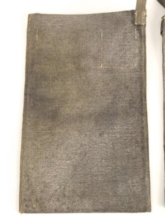 Wehrmacht, Beutel für Gewehrgranaten . Graues, ungebrauchtes Stück mit Lagerspuren, ungereinigt