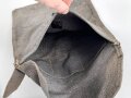 Wehrmacht, Beutel für Gewehrgranaten . Graues, ungebrauchtes Stück mit Lagerspuren, ungereinigt