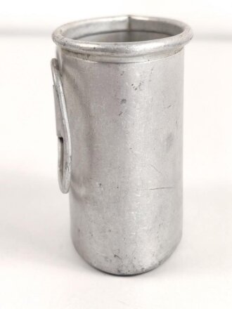 Trinkbecher Wehrmacht aus Aluminium ( KEIN Becher für die Feldflasche) , Hersteller DMN39
