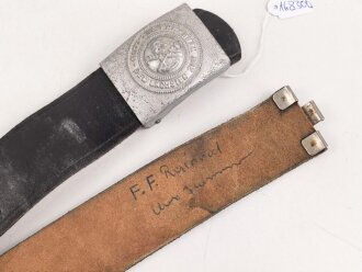 Feuerwehr, Koppel für Mannschaften. Das Schloss Eisen lackiert , Länge des Koppelriemen 88cm. Alter unbekannt