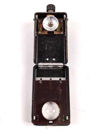Taschenlampe aus Pressmasse "Zeiler No.M. 4848" Anknöpflasche aus Ersatzmaterial , Funktion nicht geprüft