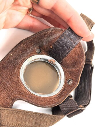 Allgemeine Schutzbrille Wehrmacht, braunes Kunstleder, getönte Gläser