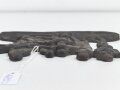 Eisenguß Relief 2cm Flak mit Bedienung Darstellend. Breite des "Sockel" 22cm