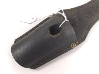 Koppelschuh zum Seitengewehr M84/98 für k98 der Wehrmacht. Hersteller aus Nürnberg, datiert 1938.