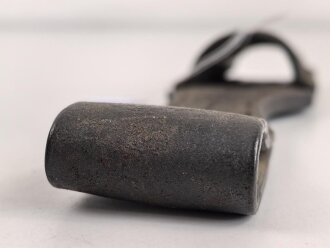 Koppelschuh zum Seitengewehr M84/98 für k98 der Wehrmacht. Hersteller aus Nürnberg, datiert 1938.