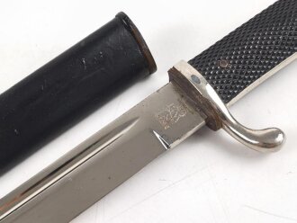 Extraseitengewehr KS98 Wehrmacht. Saubere Klinge von Eickhorn Solingen, die Scheide mit Koppelwachs vom Ausgehkoppel überzogen. Guter Gesamtzustand