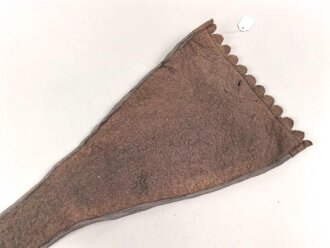 Schutztasche für einen Säbel III.Reich. Reissverschluss leicht defekt, sonst guter Zustand