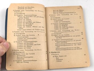 H. Dv. 86 "Feldkochbuch" datiert 1941 mit 124 Seiten.